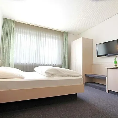 Michels Garni Hotel 3*